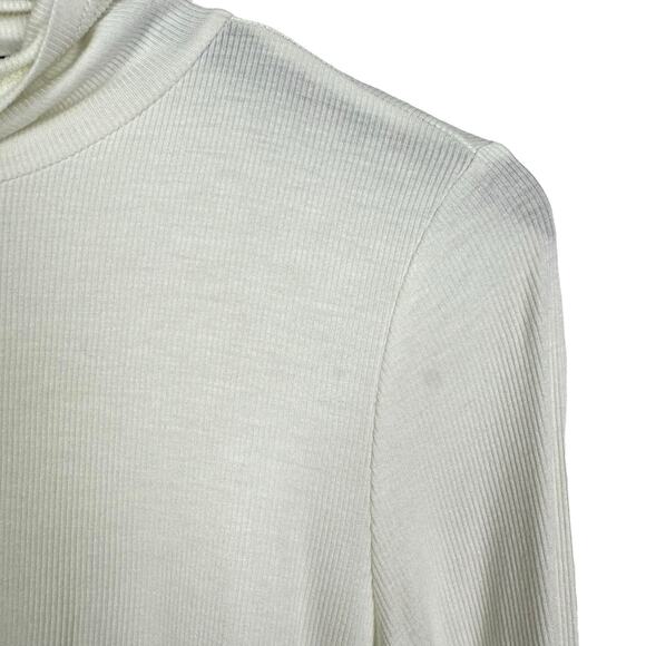 Lola & Sophie Ivory White Ribbed Turtleneck Long Sleeve Back Slit Layered Tee - Picture 6 of 9